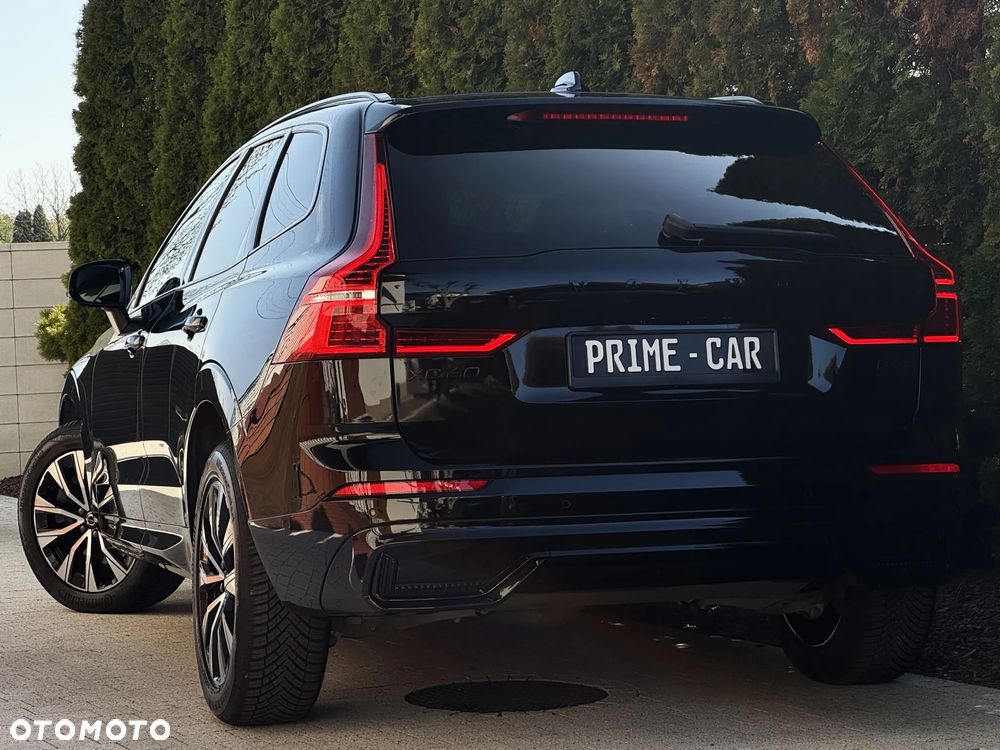 Volvo XC 60 B4 D AWD Plus Dark - 8