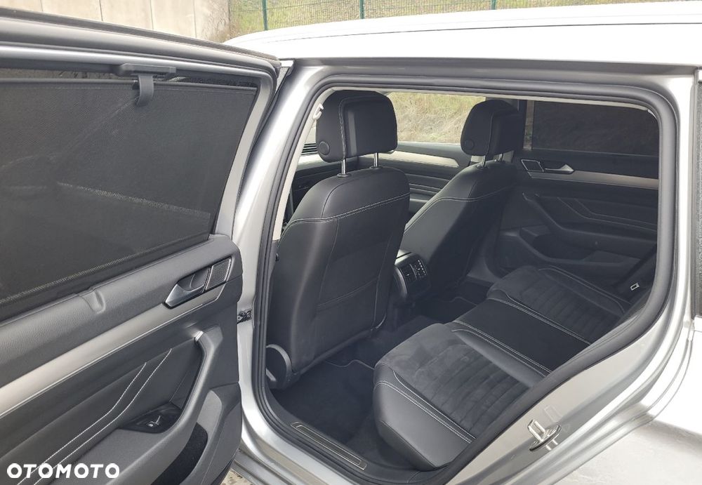 Volkswagen Passat 2.0 TSI Elegance DSG - 17
