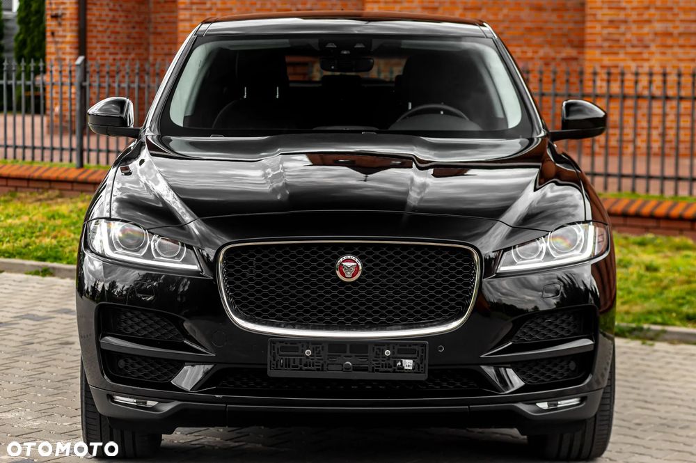 Jaguar F-Pace - 13