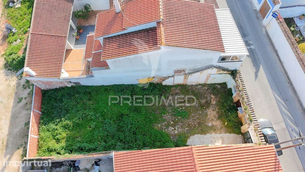 Constrói a casa dos teus sonhos — Projeto aprovado, terreno com alm... - Grande imagem: 3/6