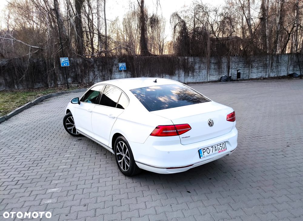 Volkswagen Passat - 3