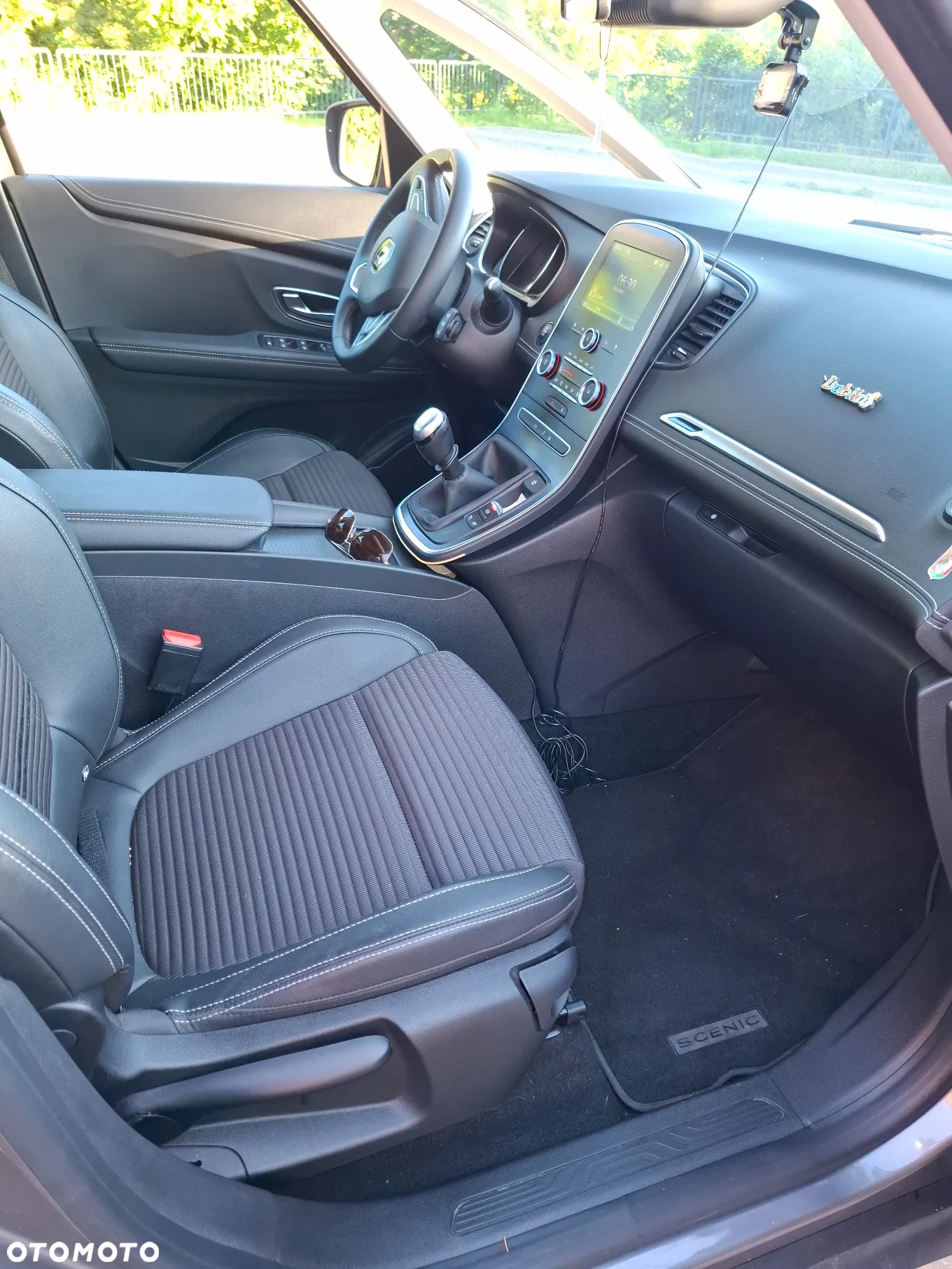 Renault Scenic 1.3 TCe FAP Intens - 11