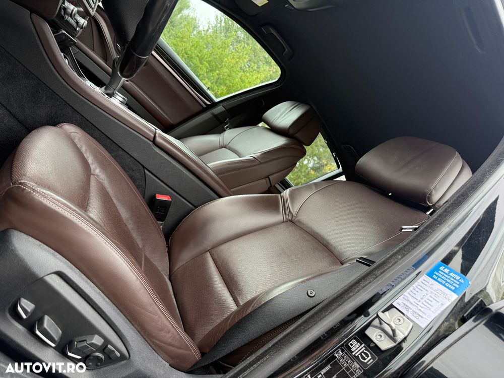 BMW Seria 5 530d xDrive AT - 8