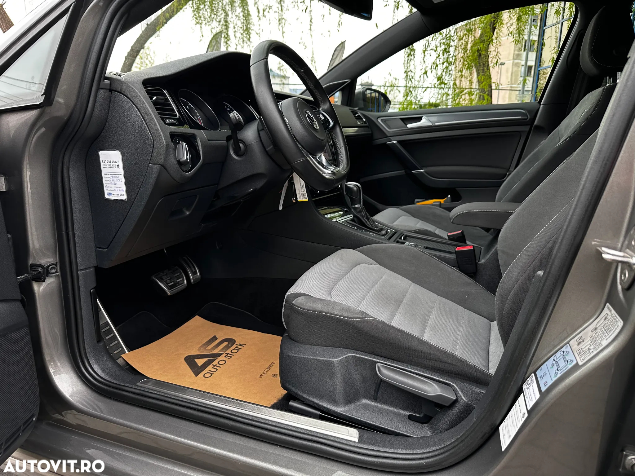 Volkswagen Golf Variant 1.6 TDI BlueMotion Technology DSG Comfortline - 16