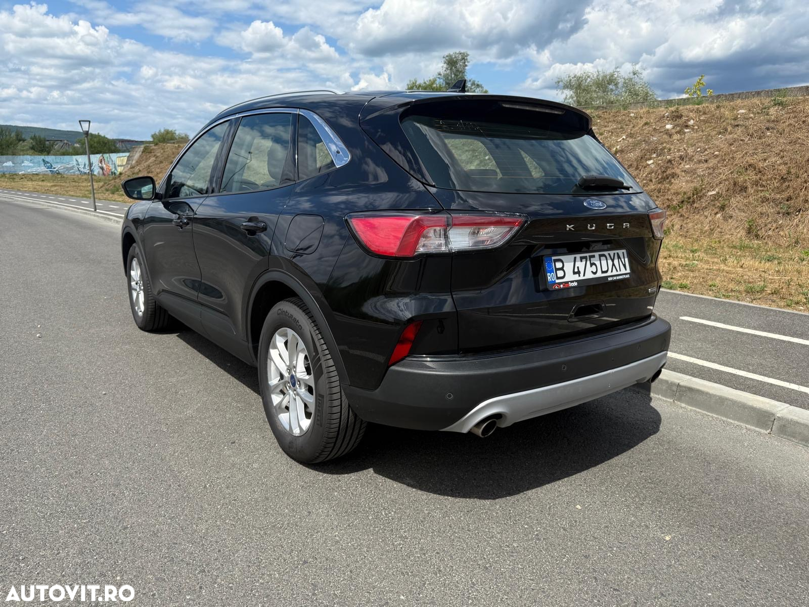 Ford Kuga 2.5 Duratec FWD FHEV Titanium - 5