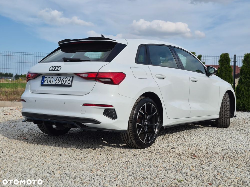 Audi A3 Sportback - 16