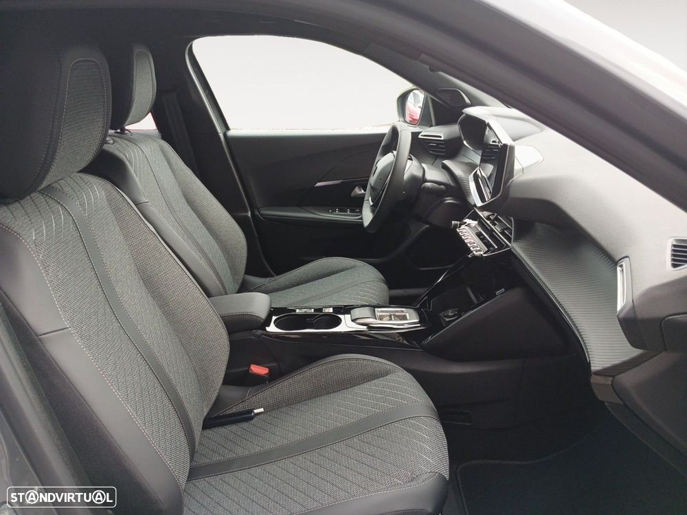 Peugeot e-2008 54 kWh Allure - 13