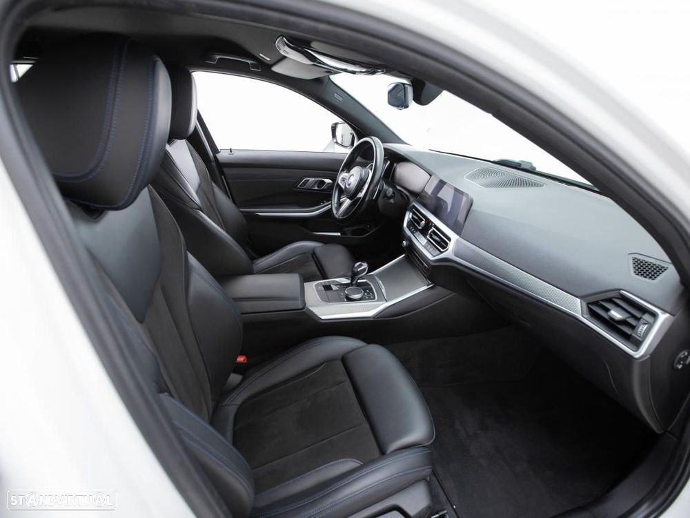 BMW 320 e Pack M Auto - 11