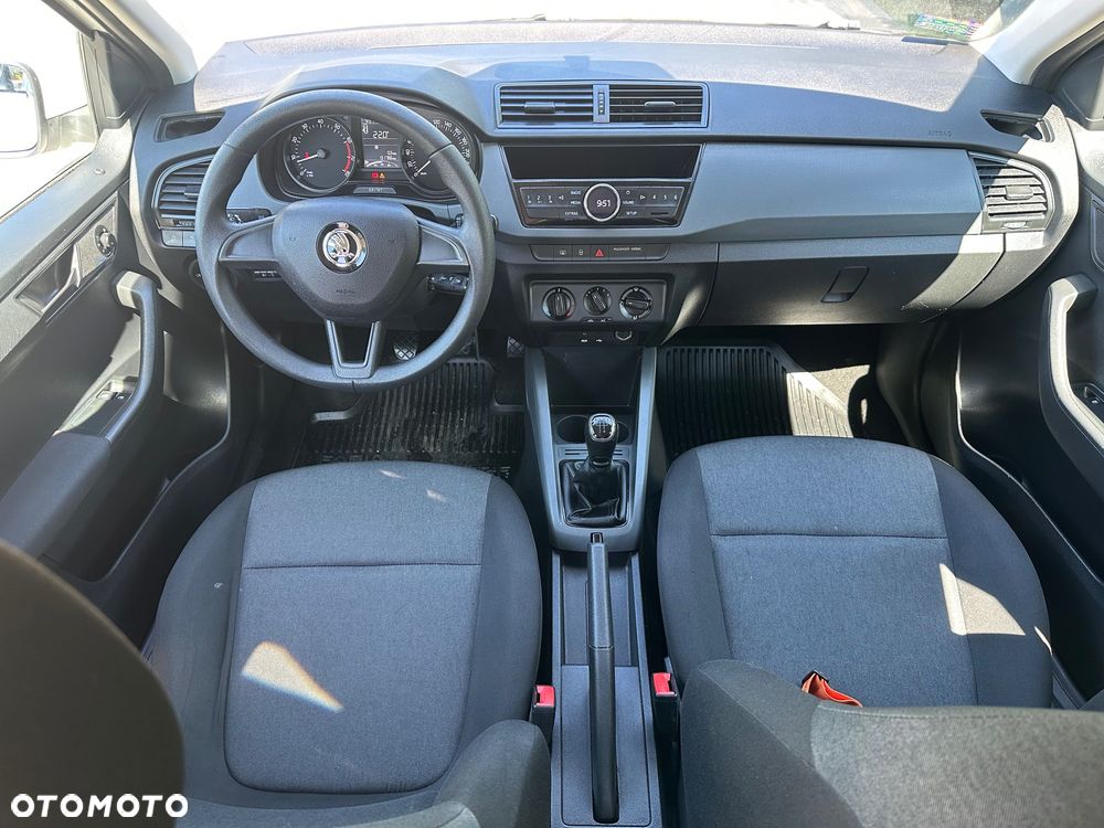 Skoda Fabia - 6