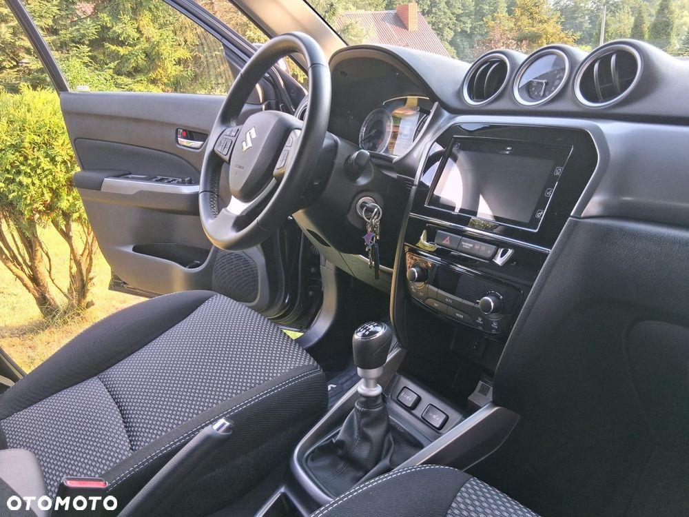 Suzuki Vitara - 8