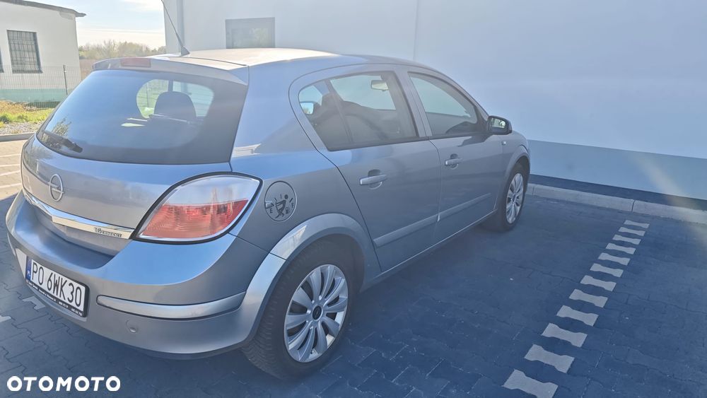 Opel Astra 1.6 - 5