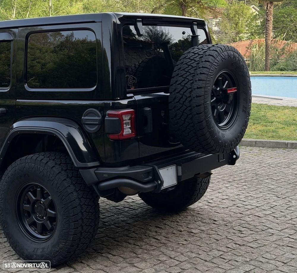 Jeep Wrangler - 2