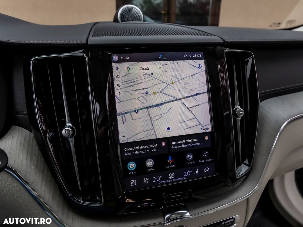 Volvo XC 60 T8 AWD Recharge Ultimate Bright - 28