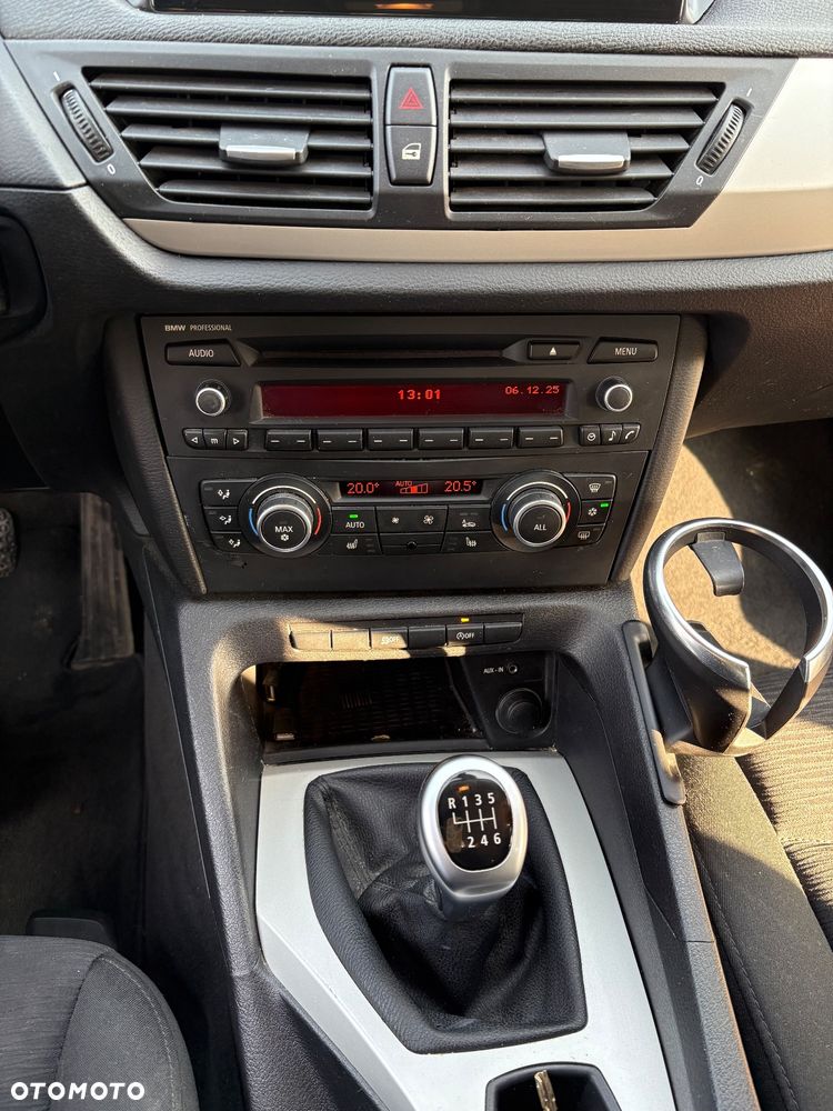 BMW X1 sDrive18d - 10