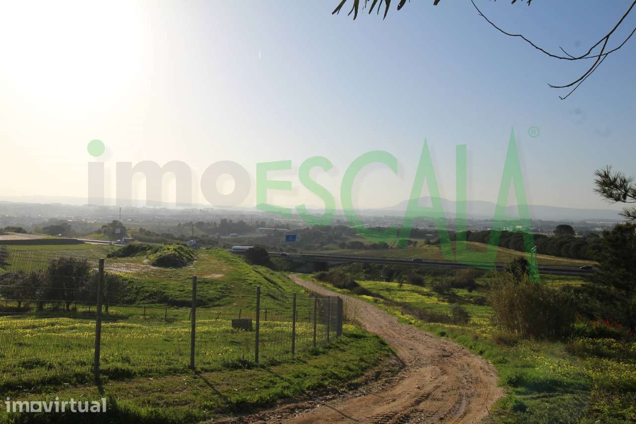 Terreno de 26.600 m² com viabilidade de construção - Grande imagem: 4/20
