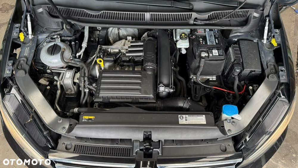 Volkswagen Touran - 14