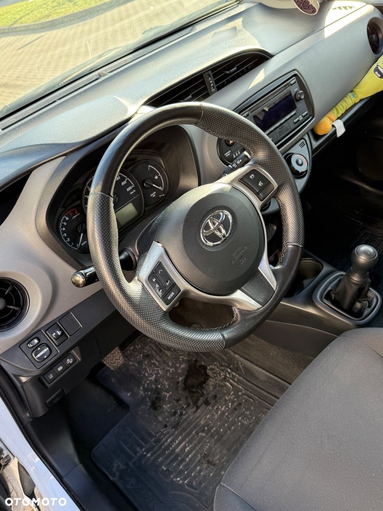 Toyota Yaris 1.0 Active - 24