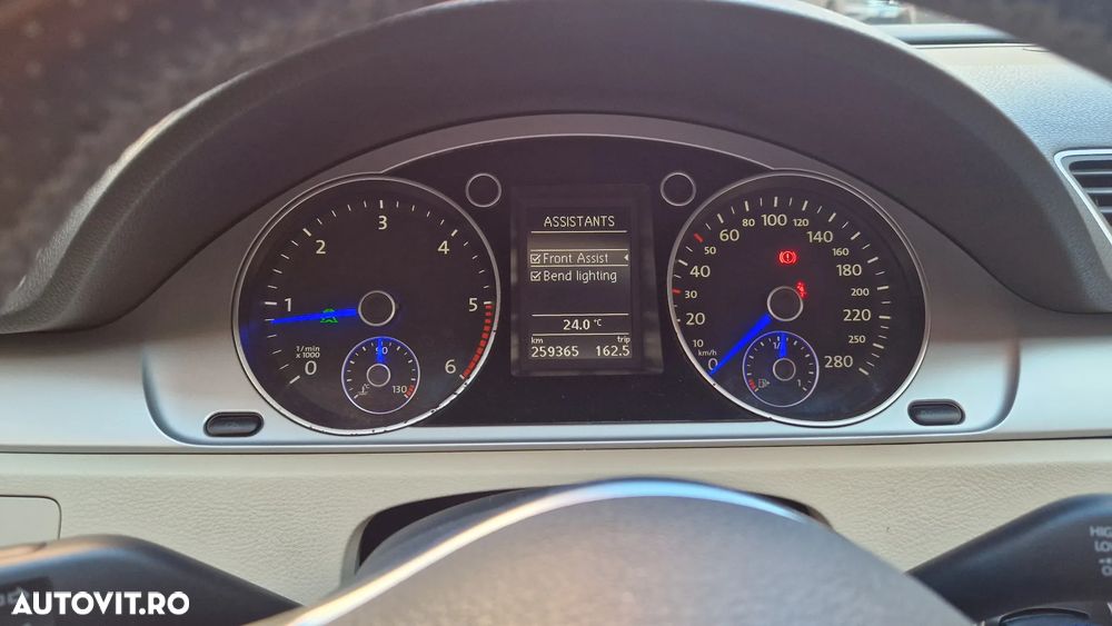 Volkswagen Passat CC - 28
