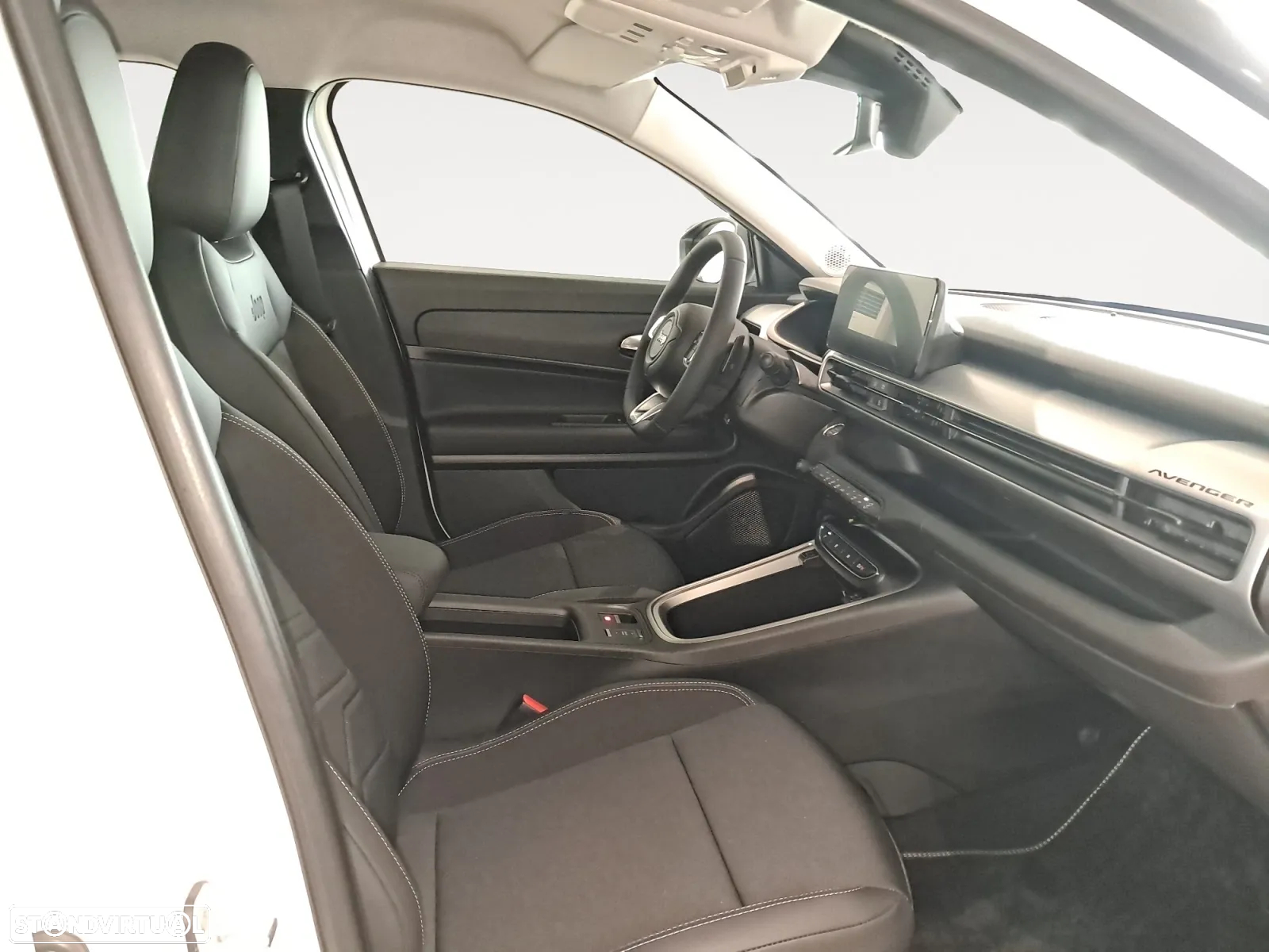Jeep Avenger 1.2 e-Hybrid Altitude DCT - 14