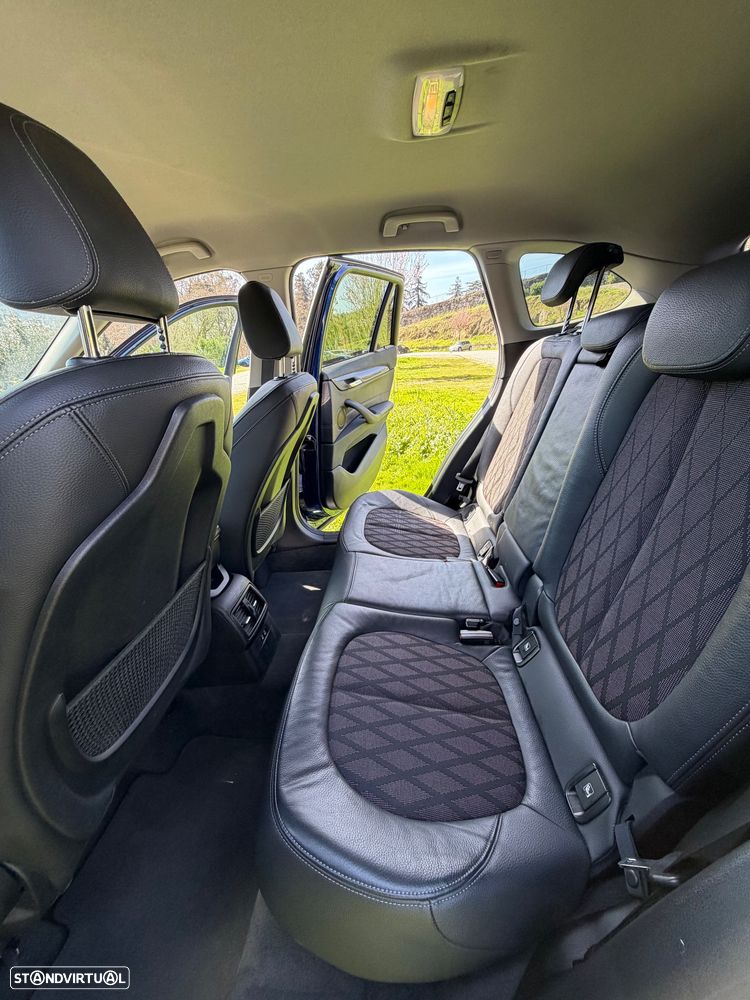 BMW X1 16 d sDrive Auto Line Sport - 9