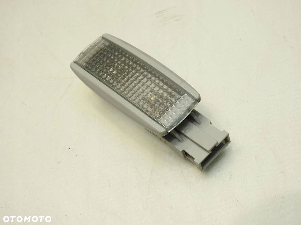 LAMPKA OŚWIETLENIE KABINY SEAT LEON II 3B0947113 - 7