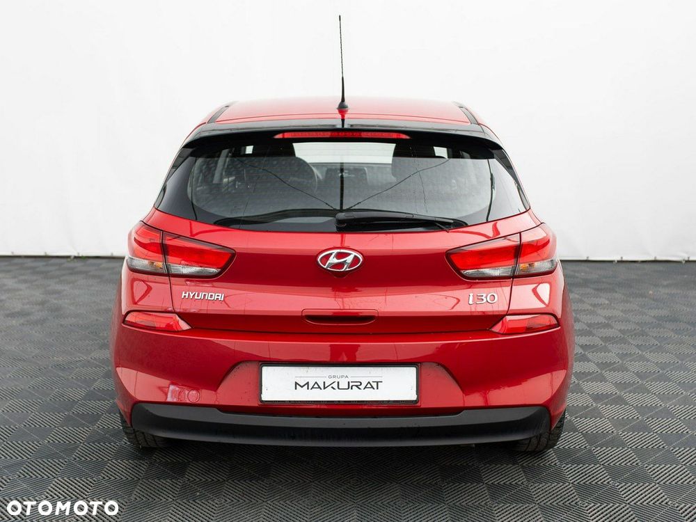 Hyundai i30 1.4 Classic + - 10