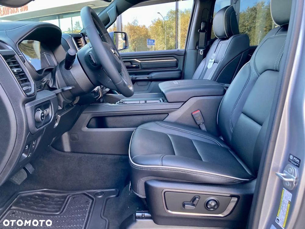 Dodge RAM 1500 5.7 4x4 - 6