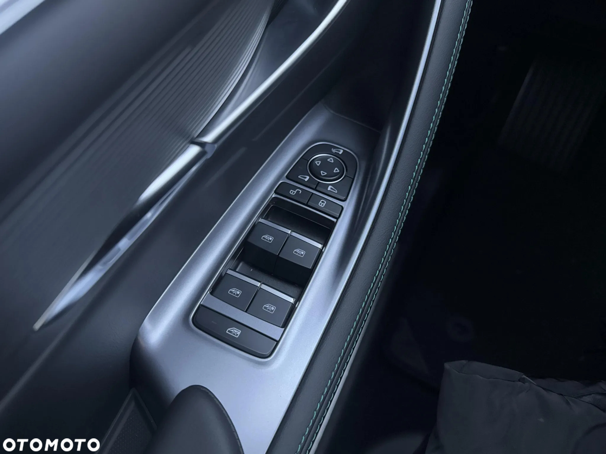 BYD Seal U 1.5T DM-i Design AWD - 24
