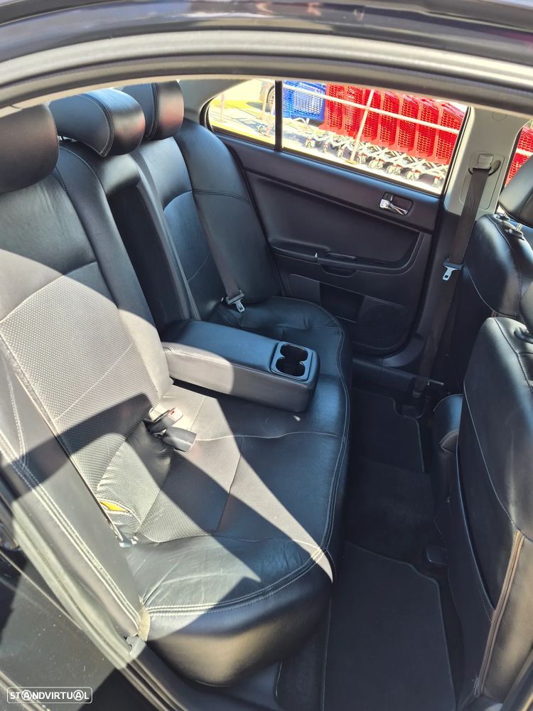 Mitsubishi Lancer 2.0 DI-D Intense + Pk Sport FPF - 18