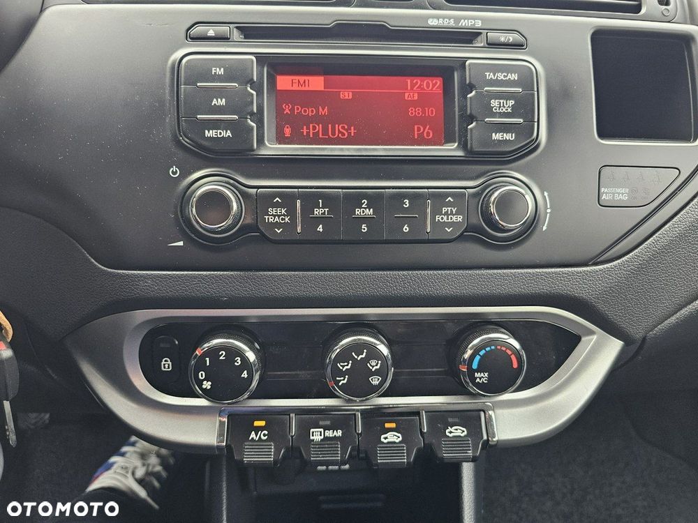 Kia Rio 1.4 ISG Dream Team Edition - 21