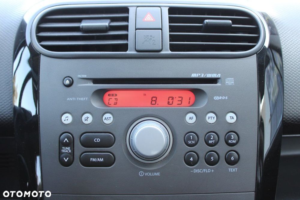 Suzuki Splash - 25