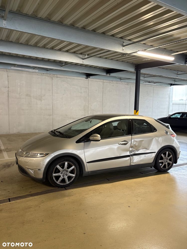 Honda Civic 1.8 Executive - 4