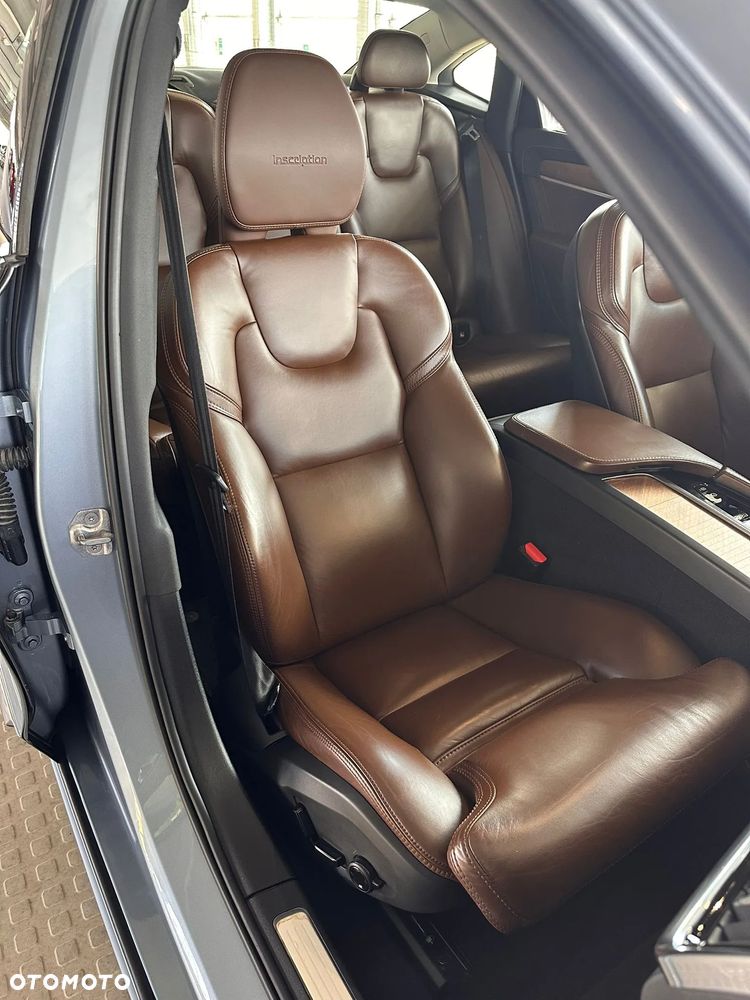 Volvo S90 D5 AWD Inscription - 33