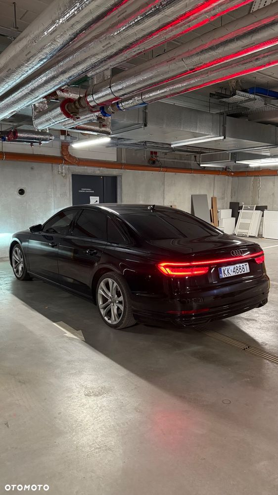 Audi A8 - 24
