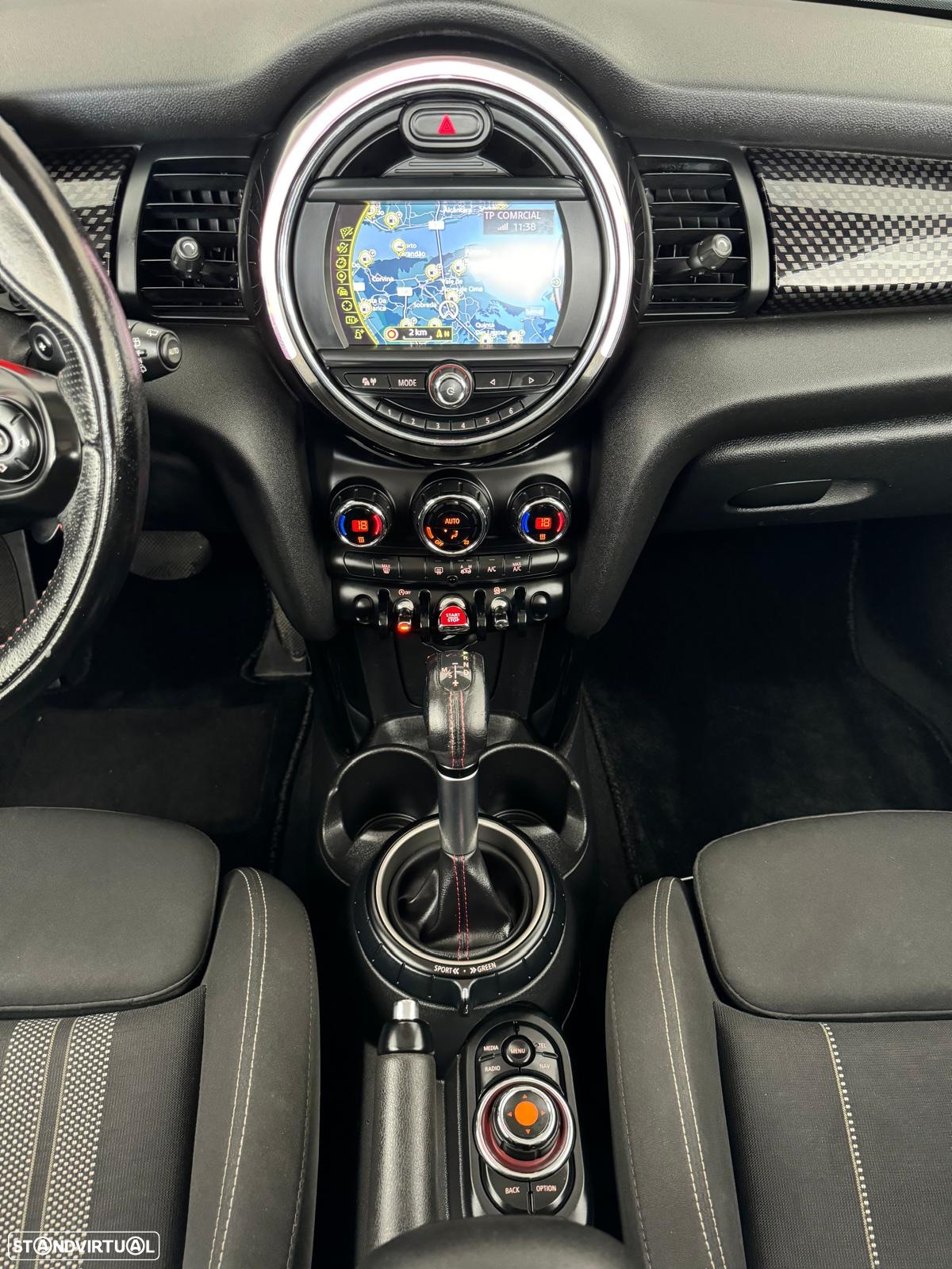 MINI 3 Portas Cooper SD Aut. - 14