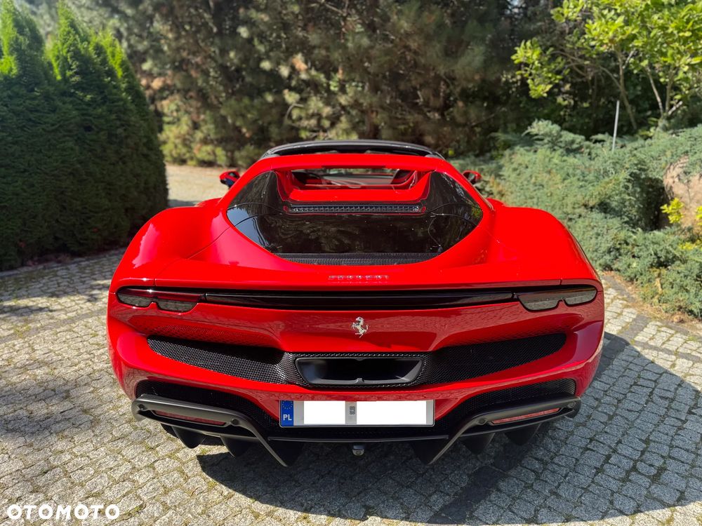 Ferrari 296 GTS - 8