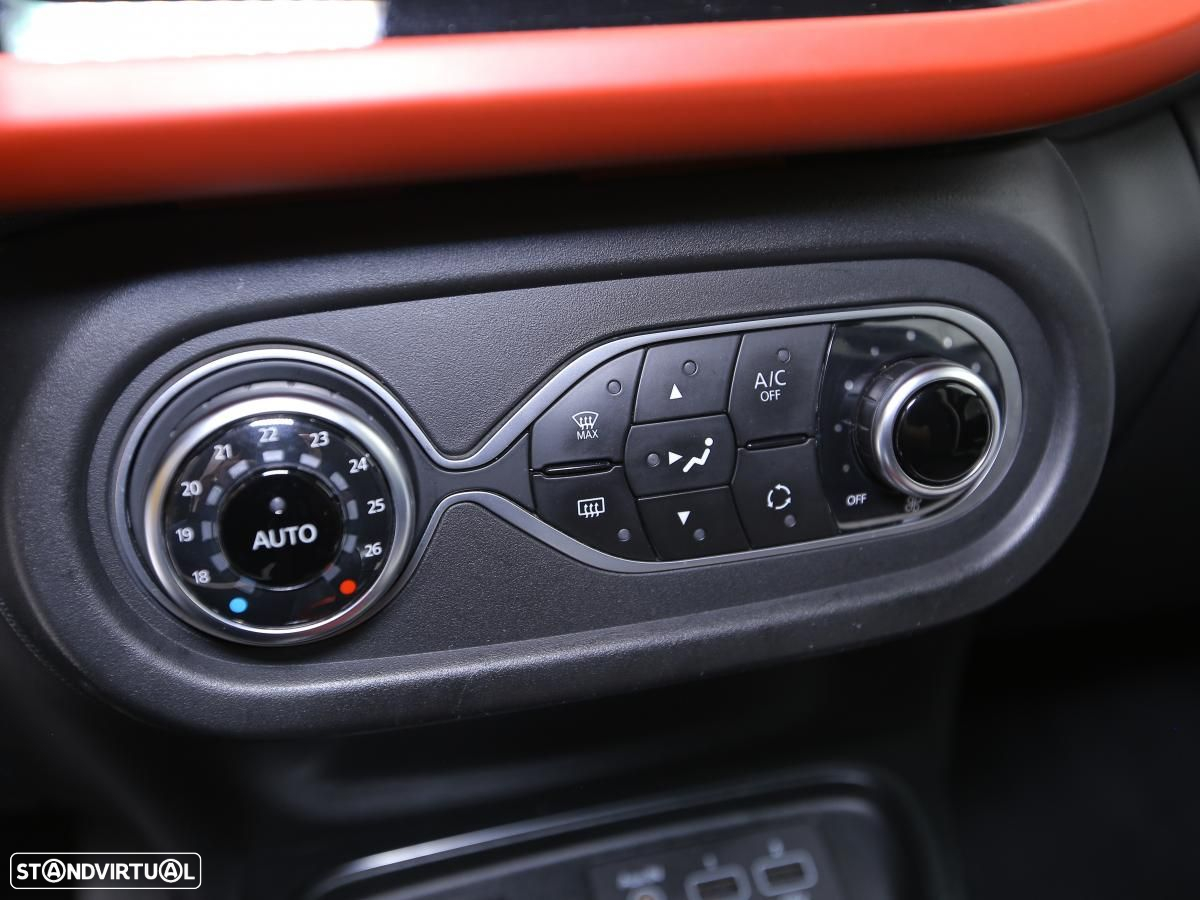 Renault Twingo 0.9 TCe Le Coq Sportif EDC - 19