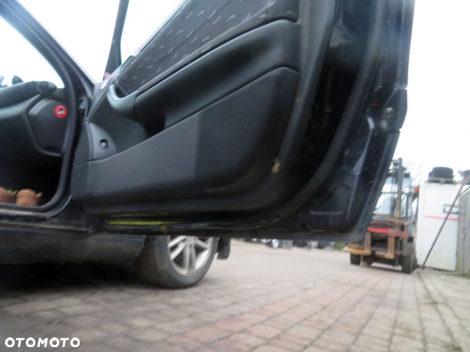 DRZWI PRZEDNIE PRAWE C-KLASA W203 COUPE 768 A2037200605 CZARNY MERCEDES 2000-2007 - 7