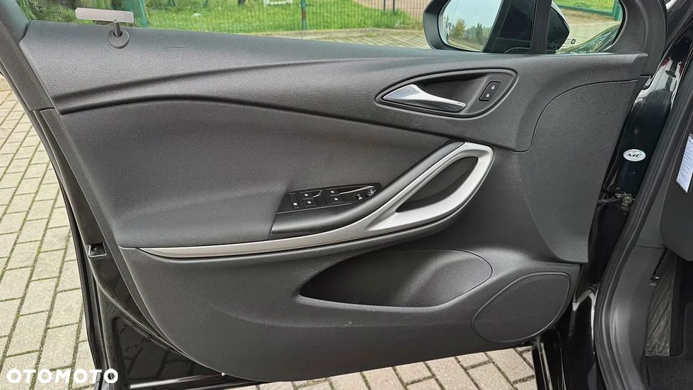 Opel Astra 1.4 Turbo Innovation - 22
