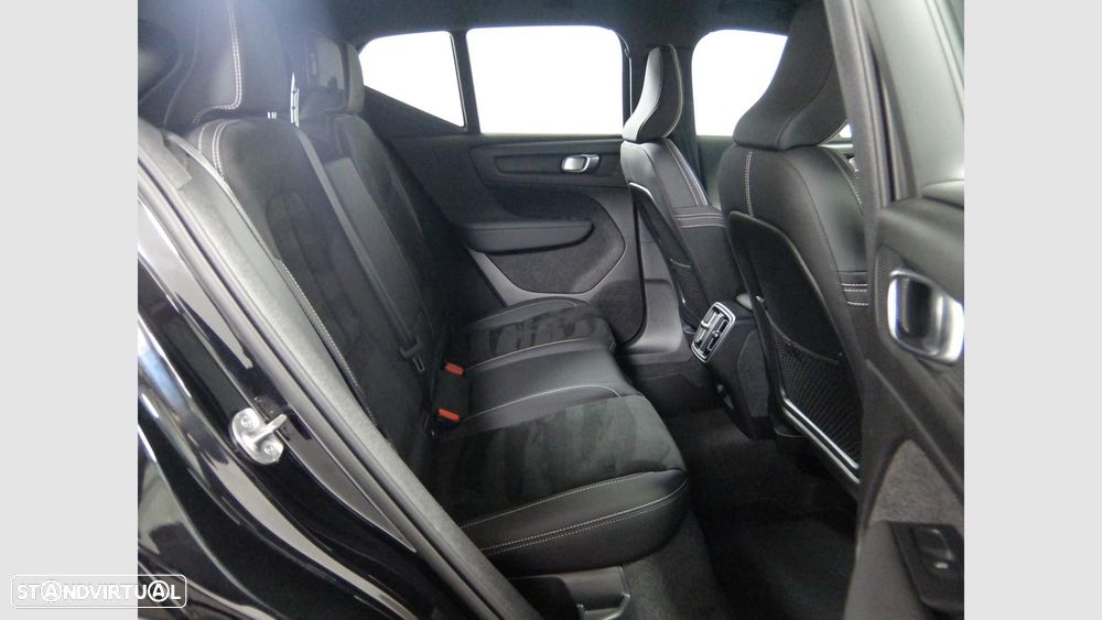 Volvo XC 40 1.5 T2 Plus Dark Auto - 10