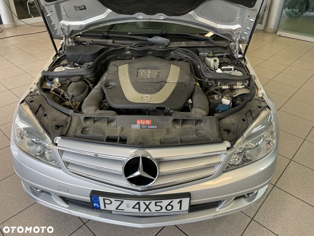 Mercedes-Benz Klasa C 300 4Matic 7G-TRONIC - 9