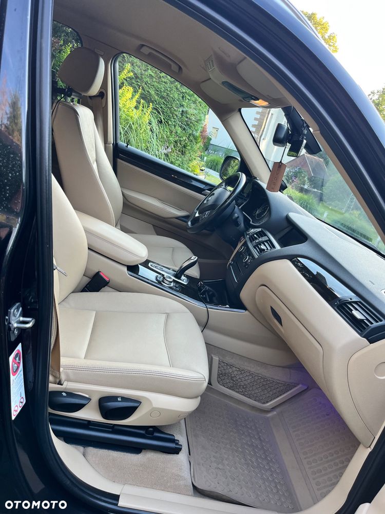 BMW X3 xDrive20d - 12