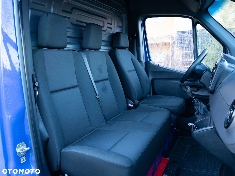 Mercedes-Benz Sprinter - 18
