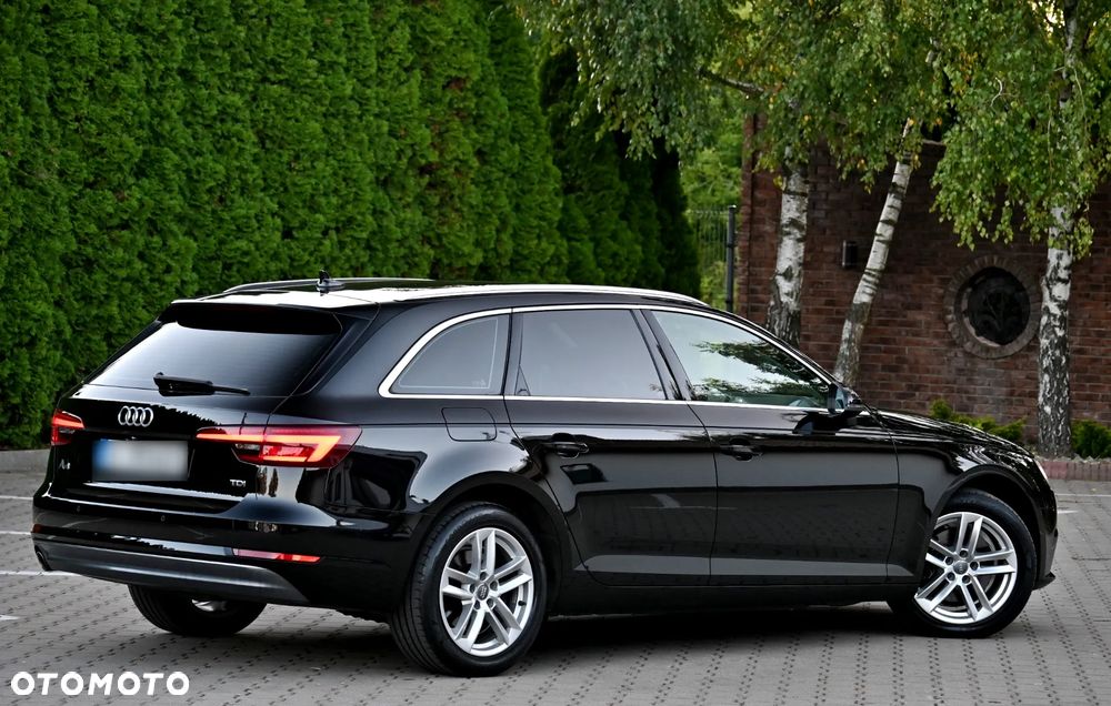 Audi A4 Avant 2.0 TDI ultra S tronic design - 16