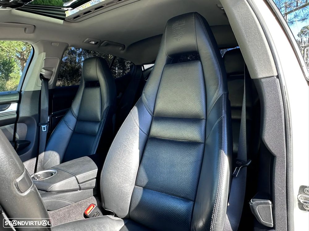 Porsche Panamera Diesel Platinum Edition - 19