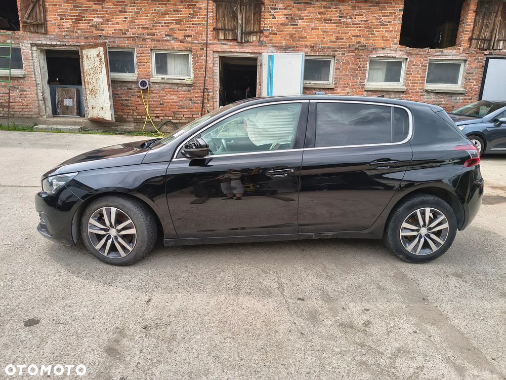 Peugeot 308 - 11
