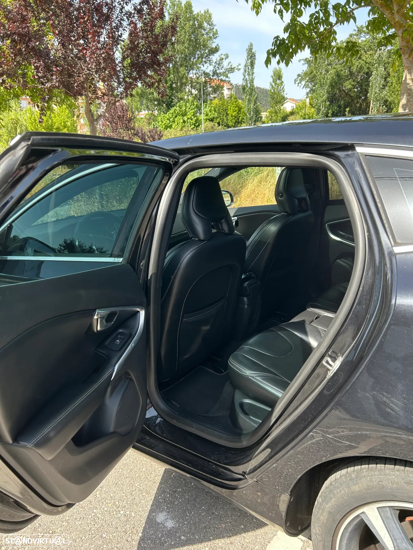Volvo V40 1.6 D2 R-Design - 12