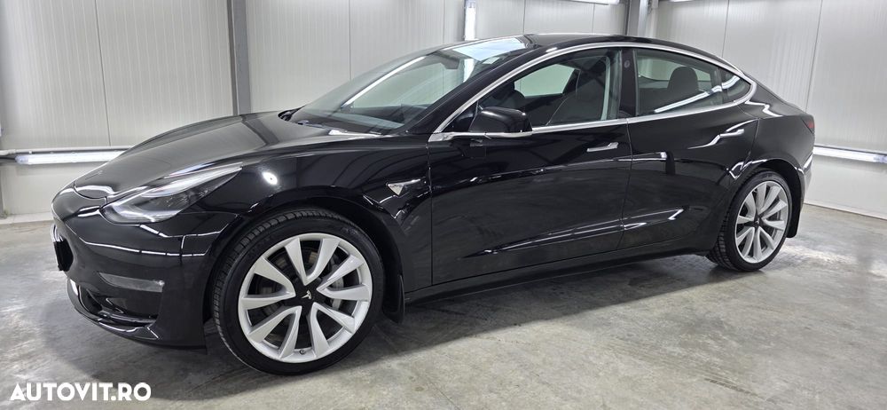 Tesla Model 3 - 31
