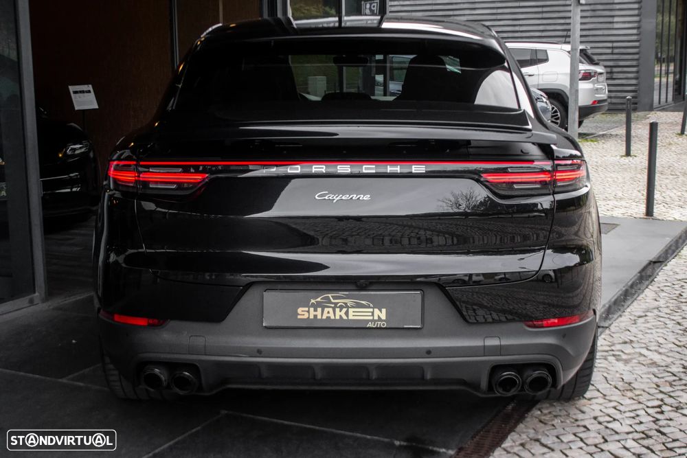 Porsche Cayenne Coupé E-Hybrid - 7