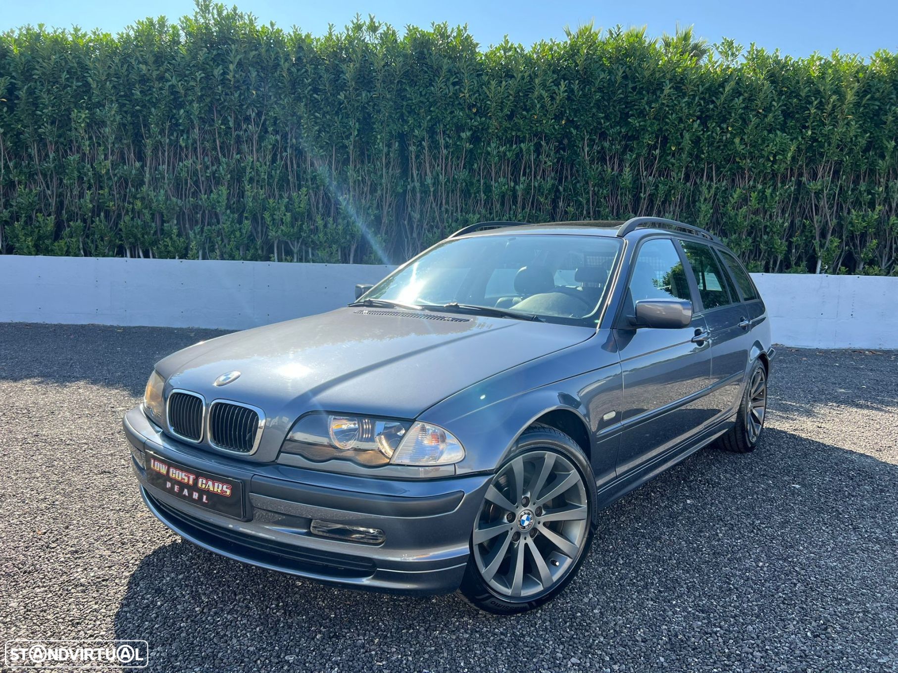 BMW 318 i Touring - 1